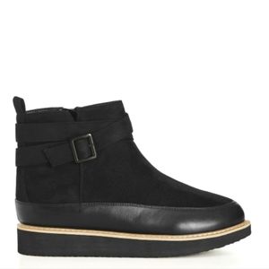 Avenue Black Ankle Boots